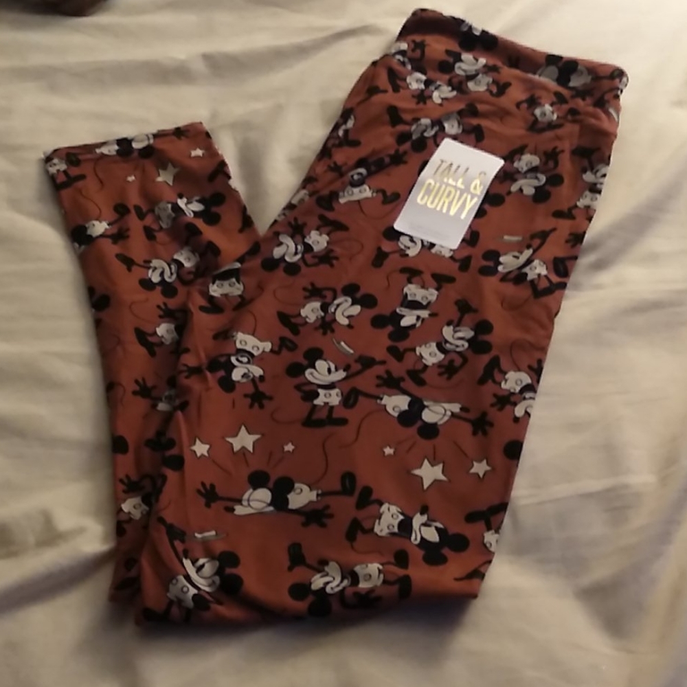 NWT. LuLaRoe Disney Leggings TC❌ SOLD ❌